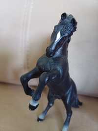 Figurka konia Papo - ogier