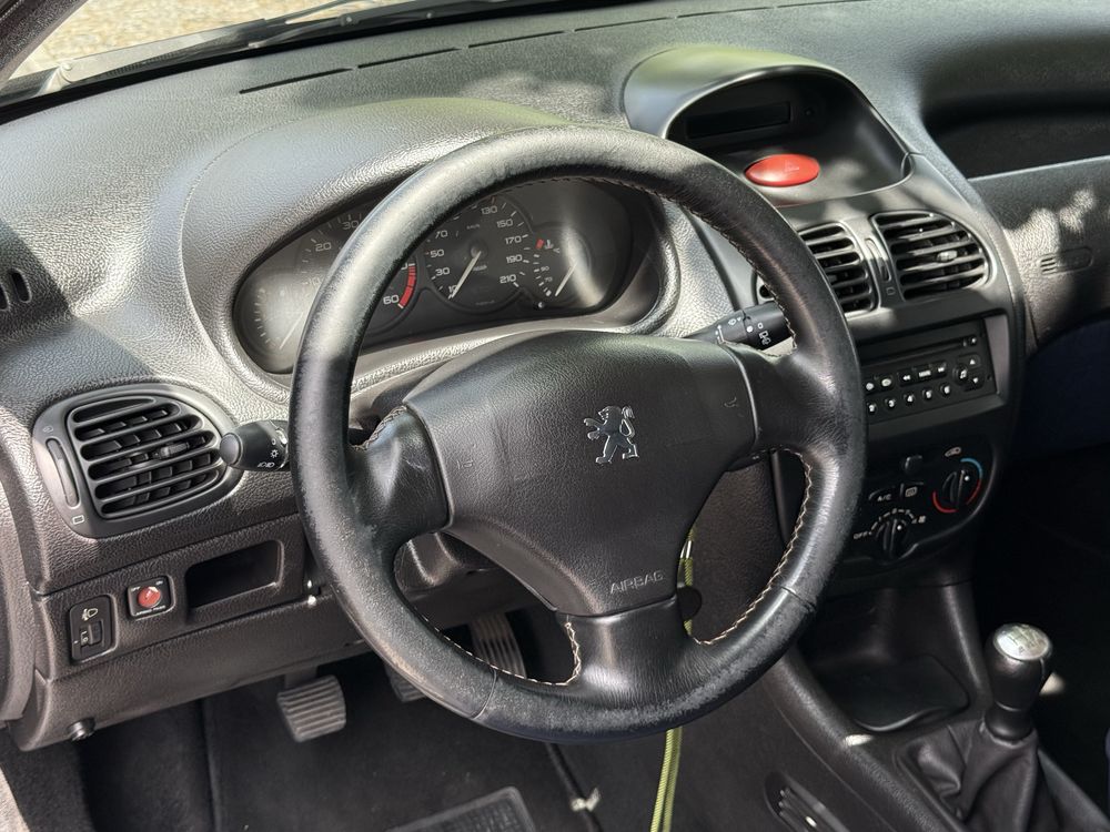 Peugeot 206 1.4 HDi - 2004 | Nacional | Muito Bom Estado