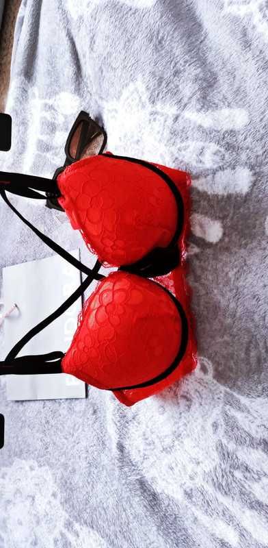 Czerwony biustonosz ESOTIQ push up WILD RED - PREZENT WIELKANOC