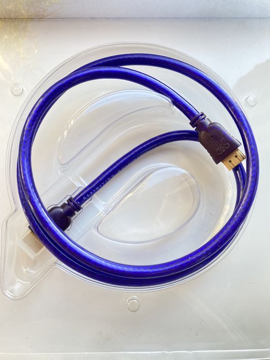 Продам HDMI кабель QED QUNEX Performance 1 метр