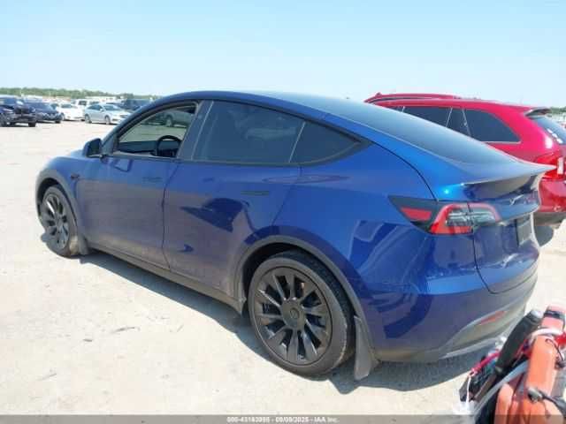 Tesla Model Y Awd/long Range Dual Motor 2023 *