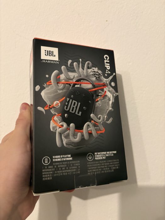 Колонка JBL Clip 4 Black