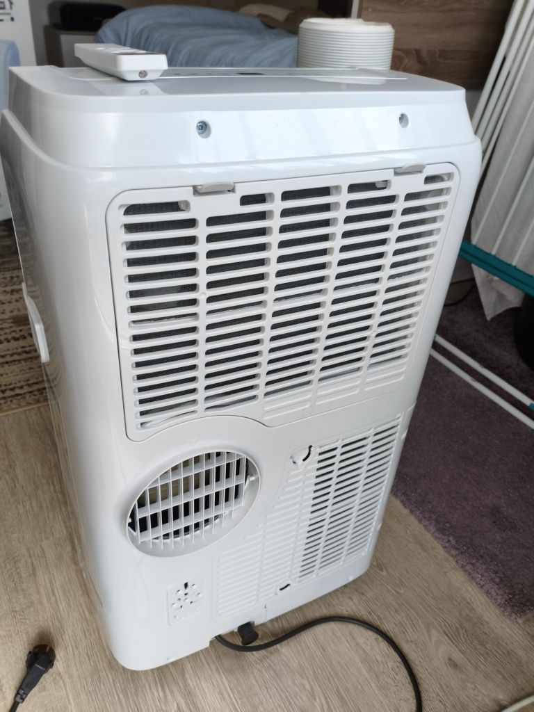 Klimatyzatory przenośny  KP35W