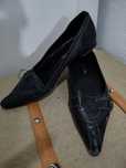 Sapatos modernos pretos
