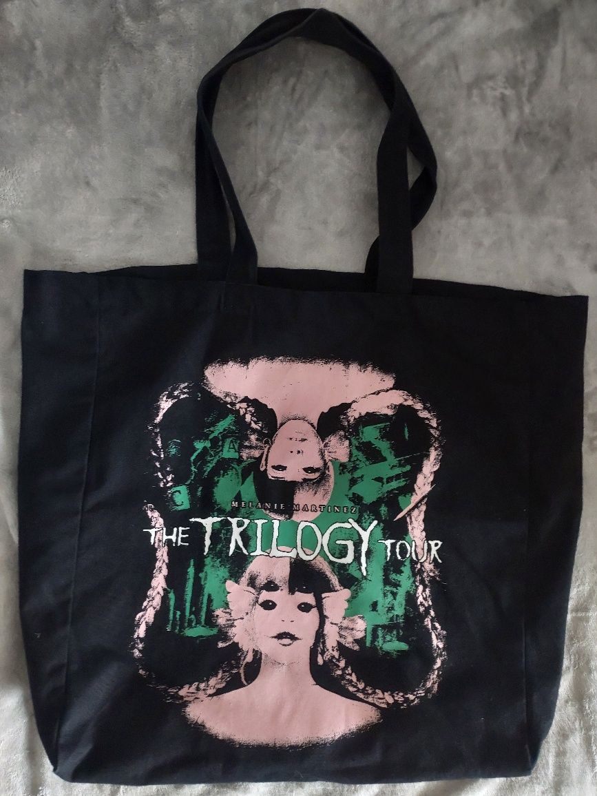 Melanie martinez torba trilogy tour