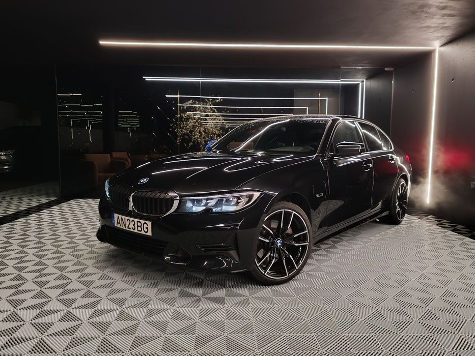 BMW 320 e Line Sport Auto