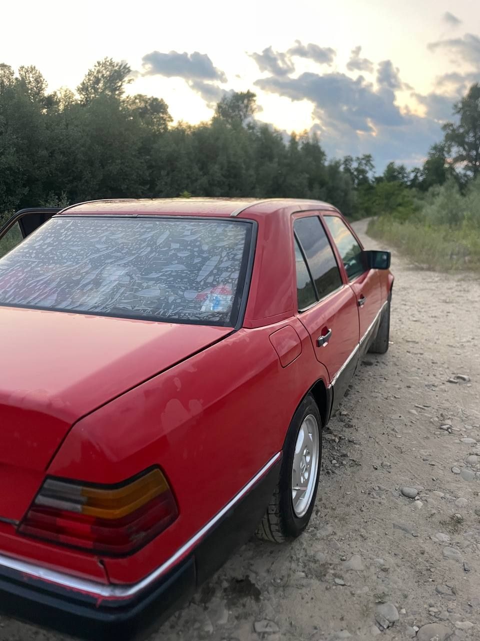 Продам Мерседес 124