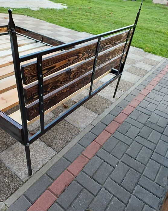 Nowe łóżko drewniane