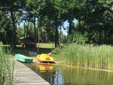 Domek nad jeziorem własny brzeg,basen,sauna,kameralnie