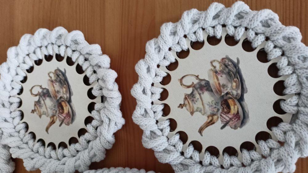 Taca z podkładkami urodziny święta.