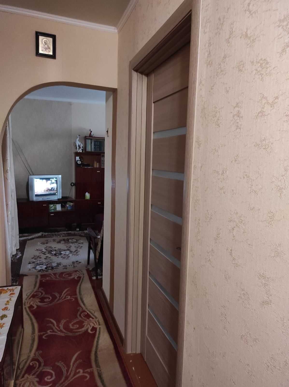 Продам 3-х кімнатну квартиру
