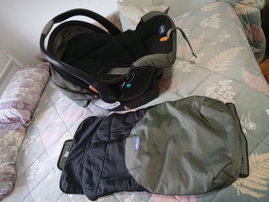 Cadeirinha "ovinho Chicco