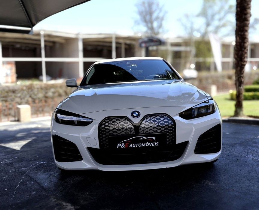 BMW i4 eDrive40 Pack Desportivo M Pro