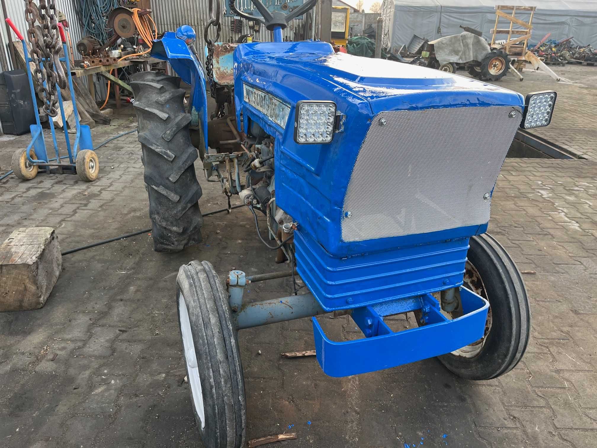 Mini traktorek Mitsubishi MD2000