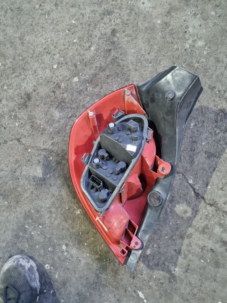 Renault Clio 3 Lampa tyl Prawa 3d