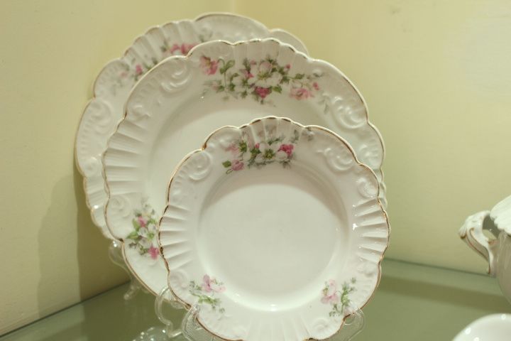 Serviço de Jantar Porcelana Vista Alegre Floral 1881 completo 80 peças