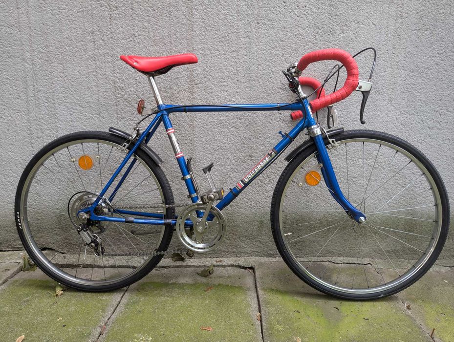 Odrestaurowana szosa kolarzówka Romet dla niskiej osoby lub dziecka