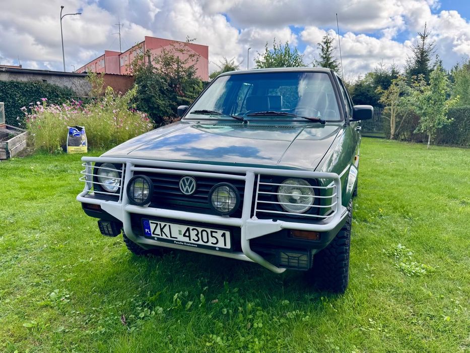 Volkswagen Golf 1.8 4x4 Syncro Country – kultowa terenowa wersja Golfa