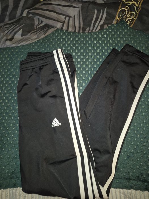 Spodnie chłopięce adidas 152