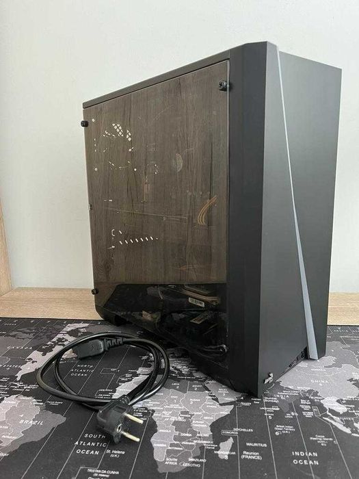 Komputer stacjonarny + monitor