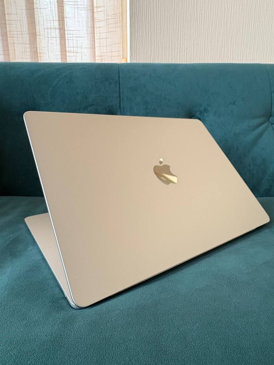 MacBook Air 15" M2 Starlight 2023 (MQKU3) M2 , 8Gb, 256 ssd