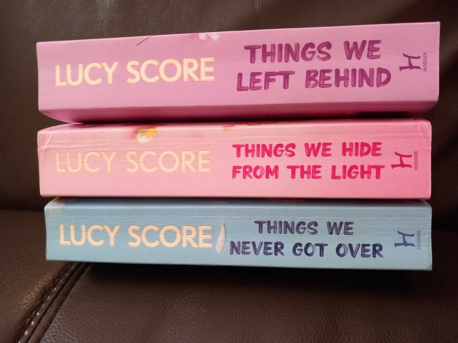 Livros Lucy Score
