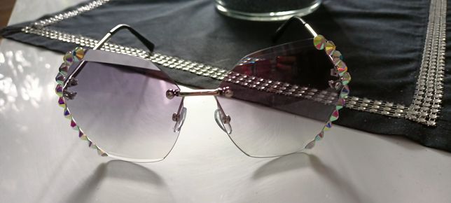 Okulary z diamencikami swarovski