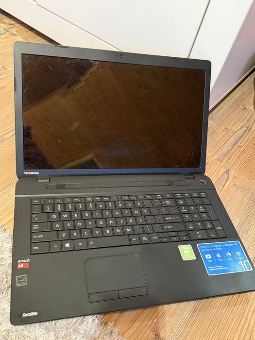 Laptop TOSHIBA C75D-B7299