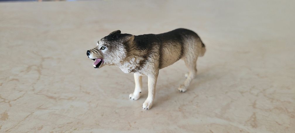 Figurka wilk Schleich, zwierzęta leśne