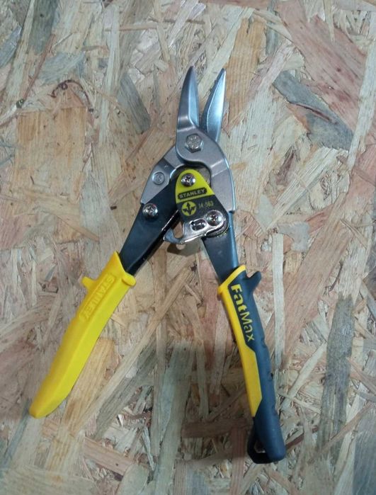 Nożyce do Blachy Proste MaxSteel Stanley Solidne do Cięcia Materiałów