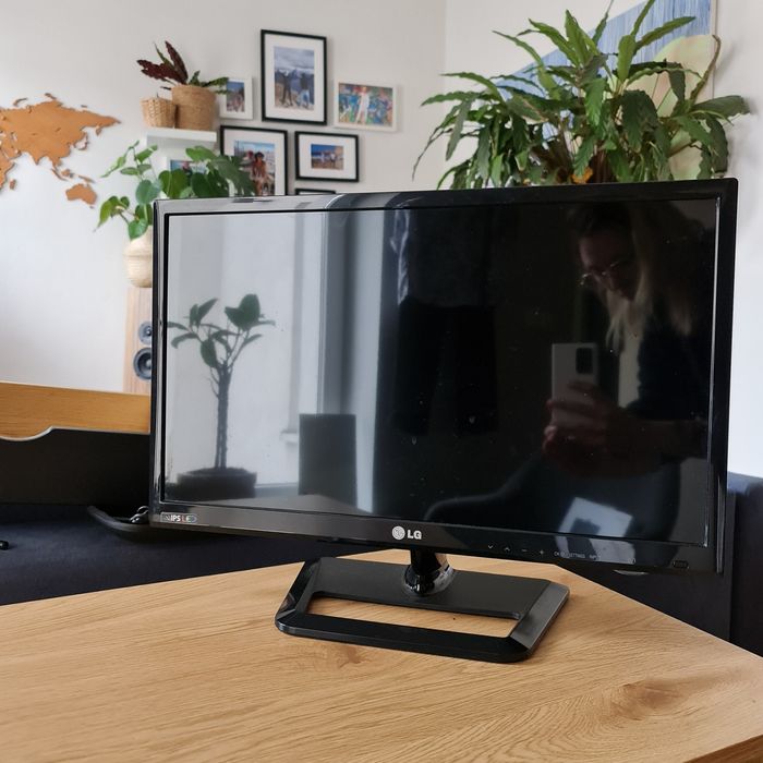 Lg dm2352d Led TV 3d 23” cale Monitor Telewizor LG 3D