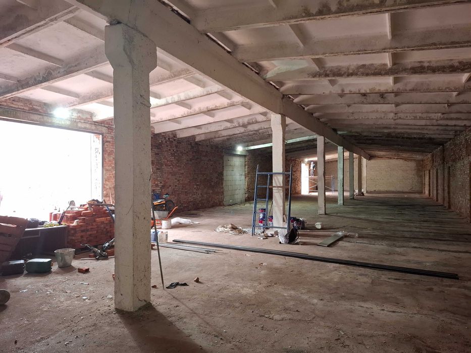 Здається  в  аренду    приміщення .  вул. Шатрищаньська 59 .