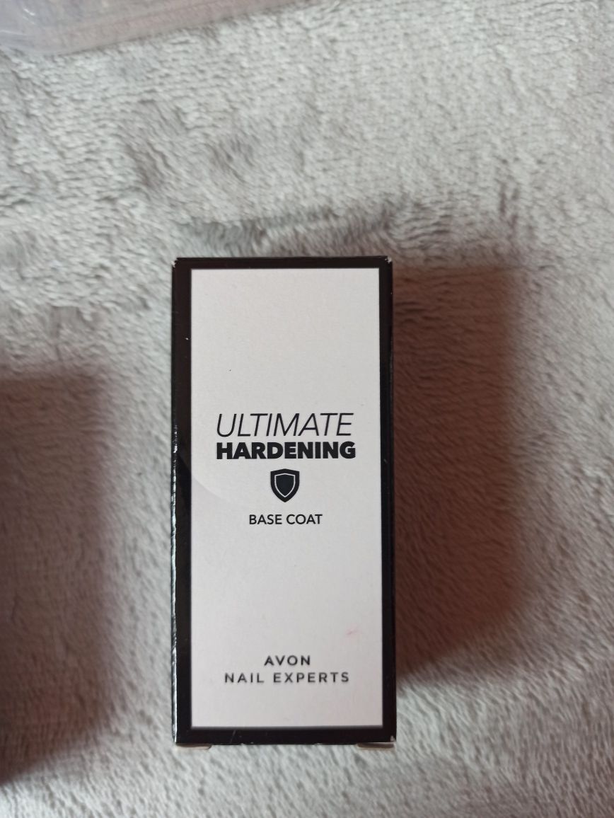 Avon Ultimate Hardening -Wzmacniająca odżywka do paznokci z minerałami