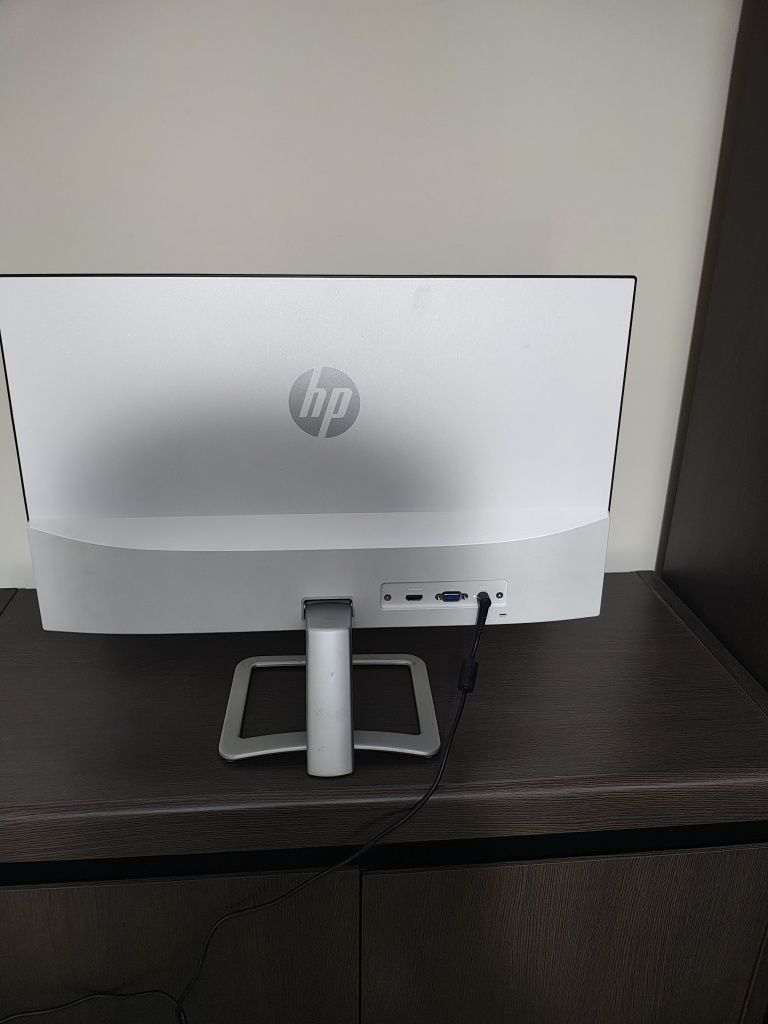 Monitor LED HP 24er23,8