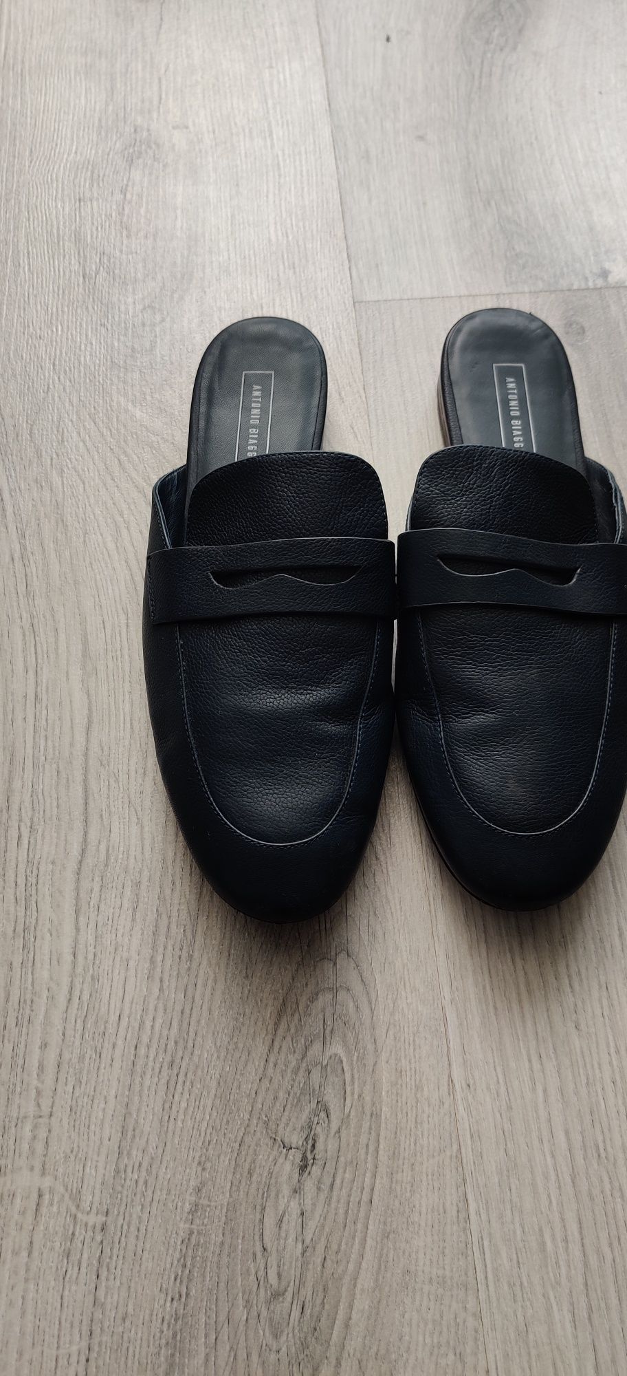 Жіночі туфлі  Antonio Biaggi