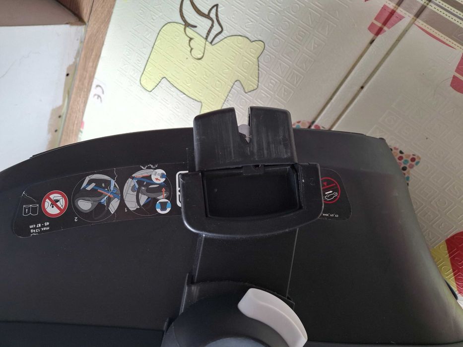 Fotelik Cybex Gold z adapterami