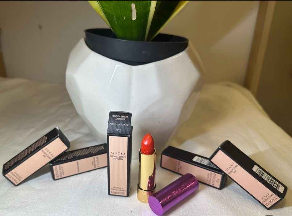Batons Gucci vermelho, Roxo, Castanho, Vermelho com brilho