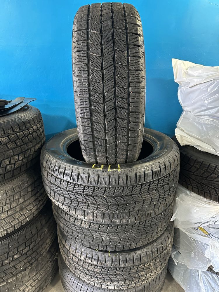 Зимние шины Sailun Ice Blazer arctic 235/55 R18 год 2023