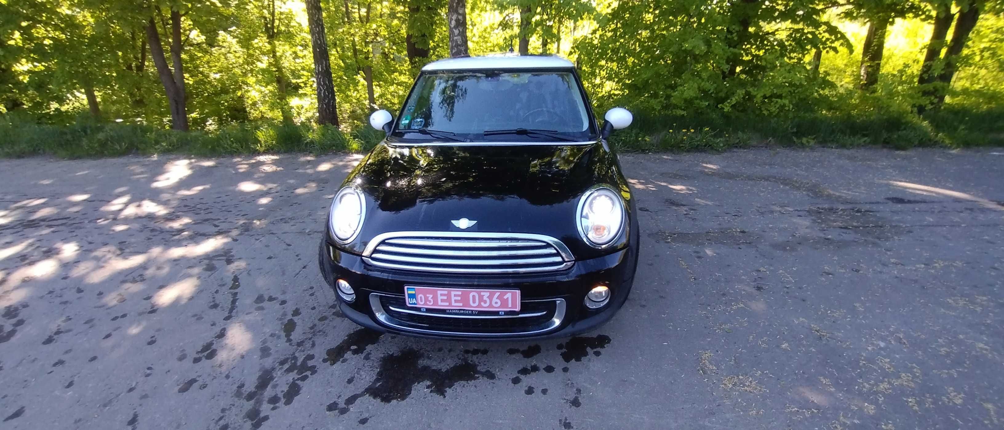 Mini Cooper hatch D