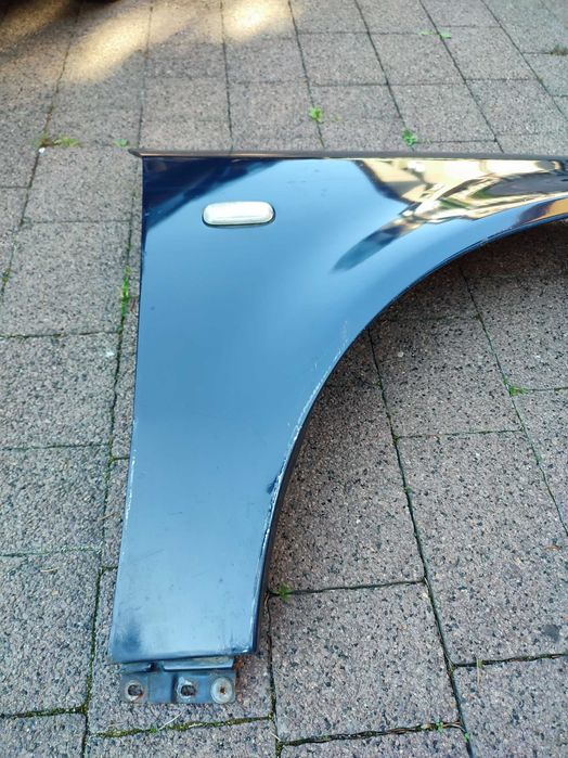 Błotnik Prawy Audi A6 C5 LY5K