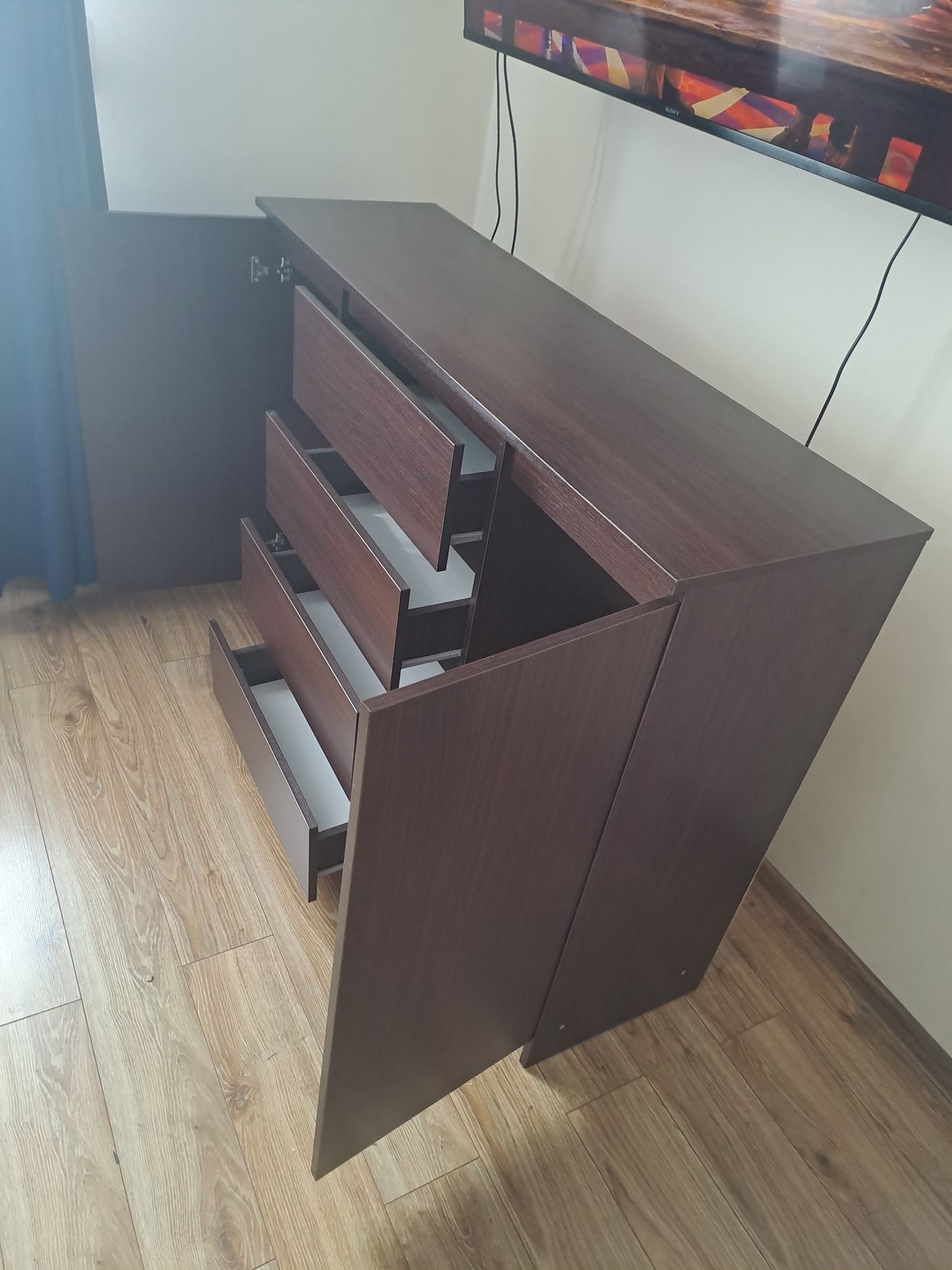Regał i komoda firmy akord kolor Wenge