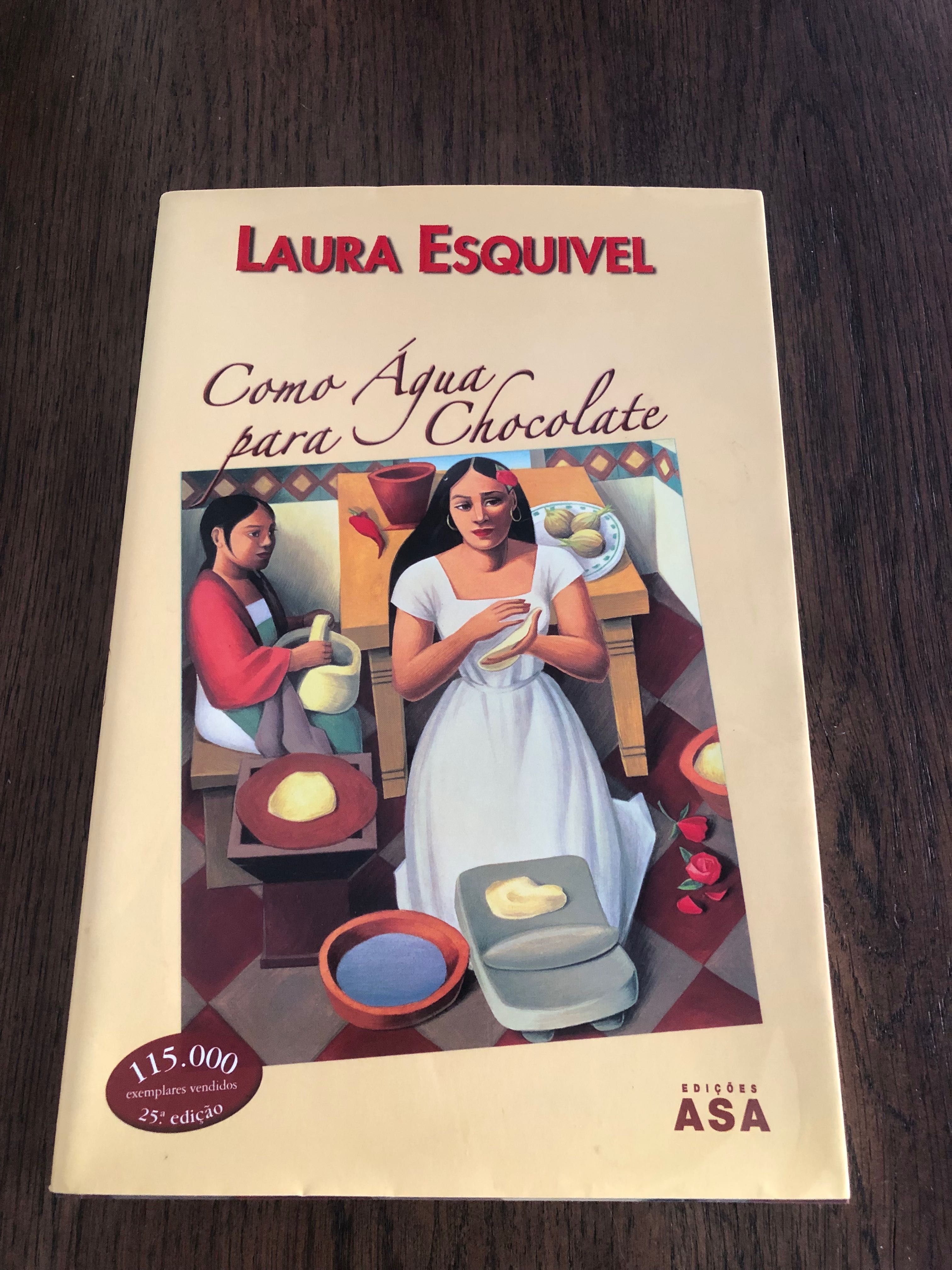 Livro "Como Água para Chocolate"