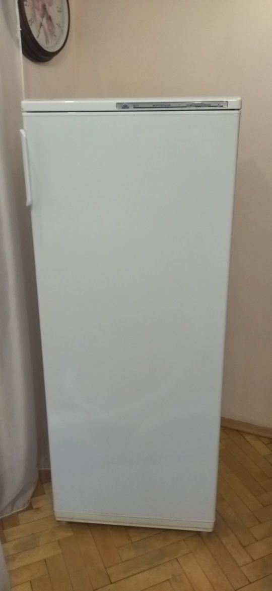 Продам морозильну камеру