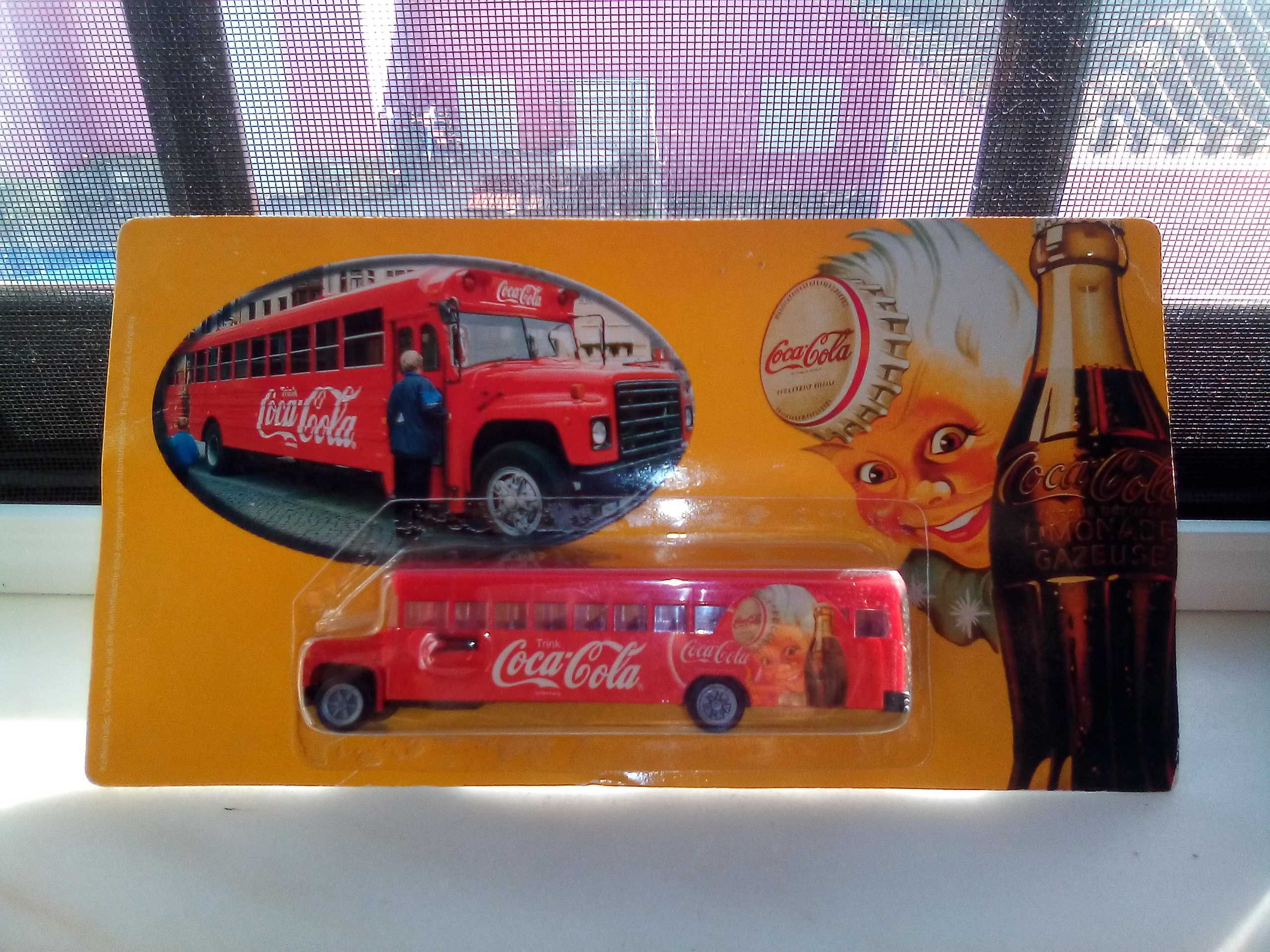 Autocarro escolar antigo e raro Coca Cola