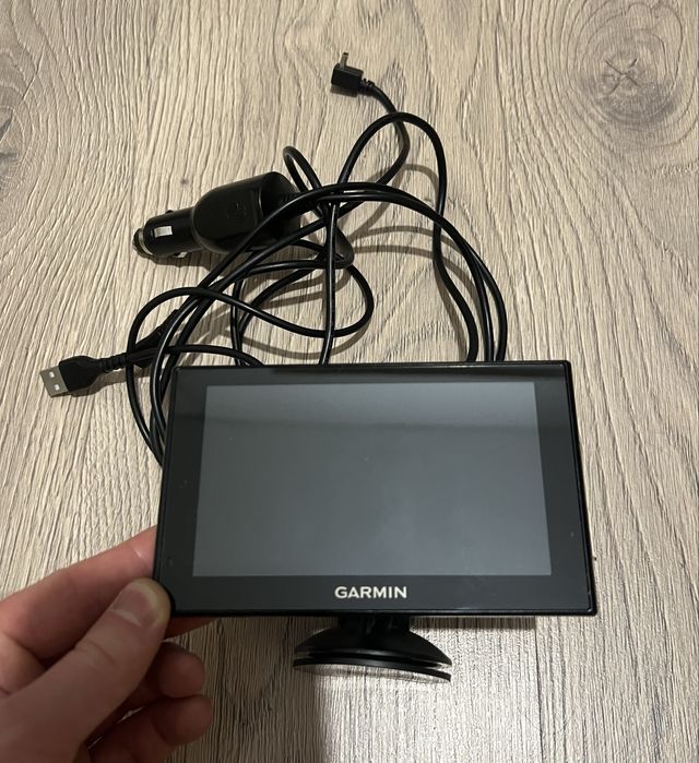 GPS навигатор Garmin nüvi 2599LMT-D