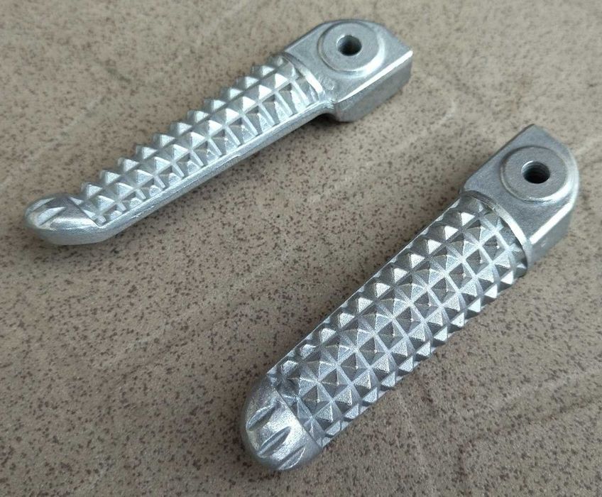 Задні підніжки Yamaha