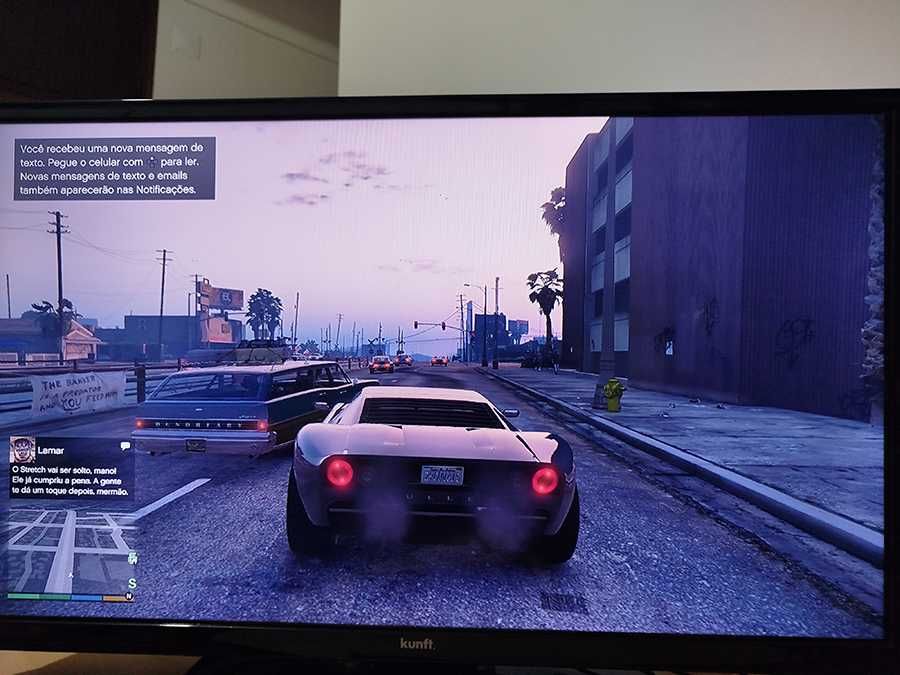 PS4 Slim 500GB Com 23 jogos,2 comandos, excelente estado-Aceito retoma