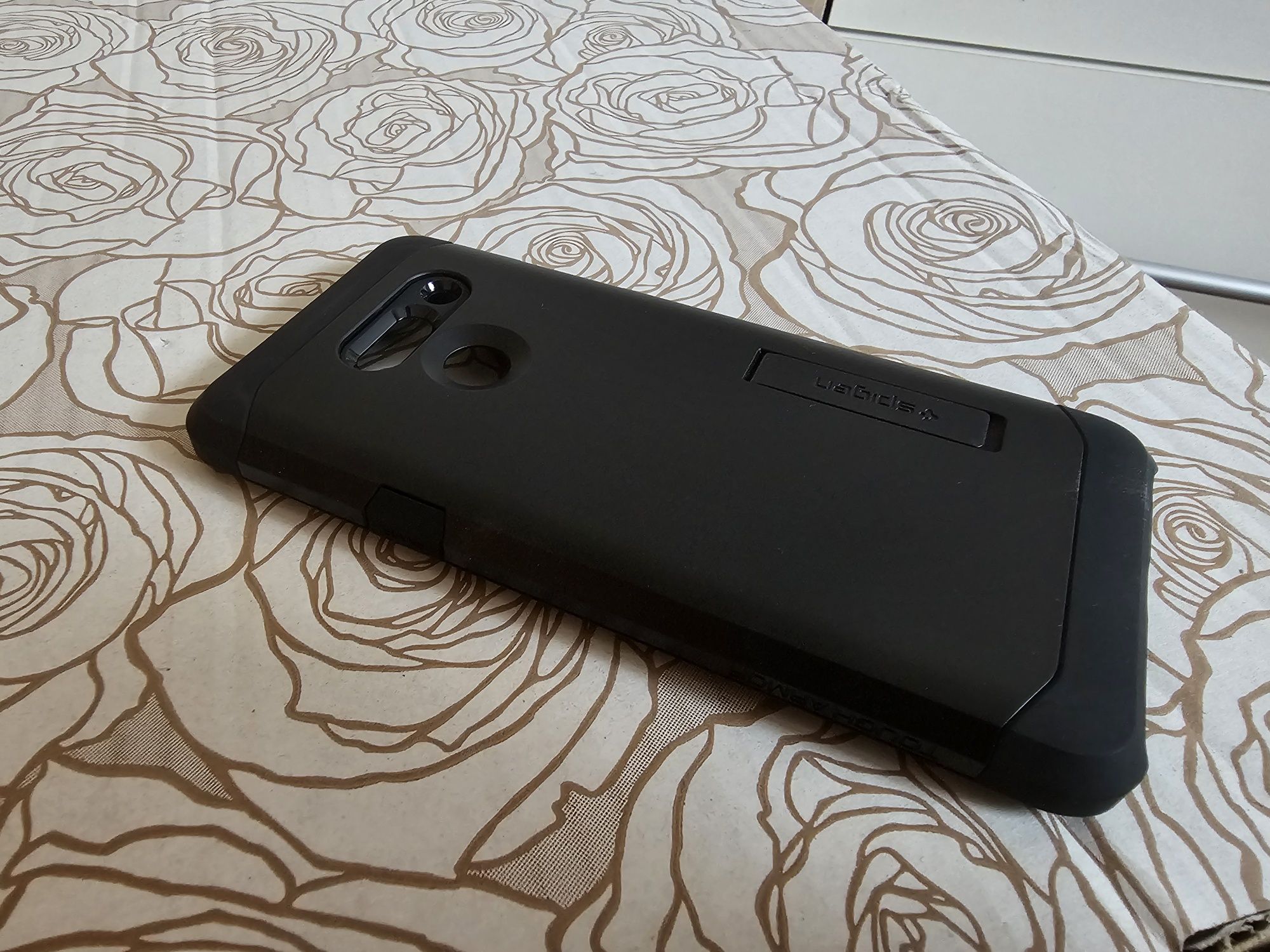 Etui Spigen tough armor LG G8