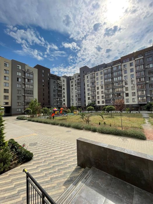 Продам 1-комнатную квартиру в сданной секции ЖК Сады Ривьеры (351-806)