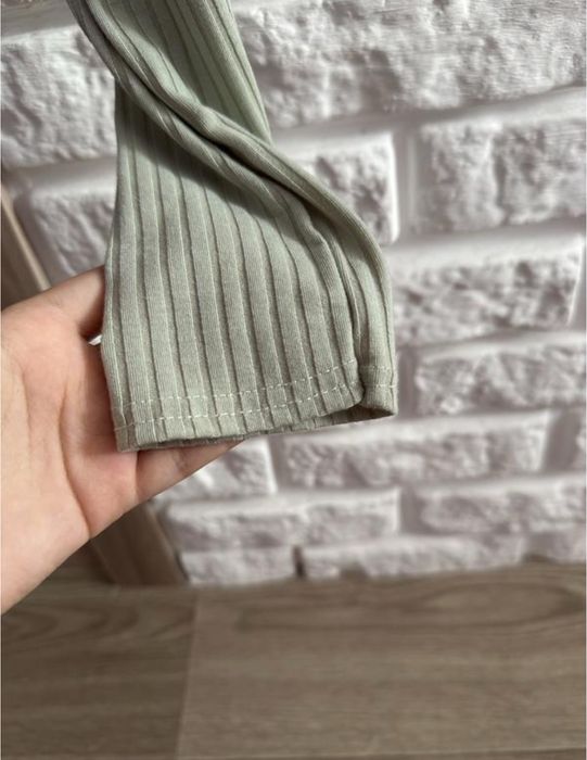 Продам кофтинку м-л misspap